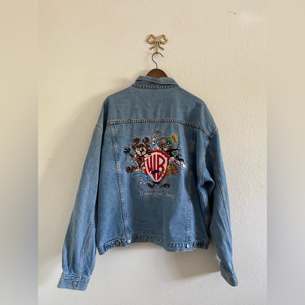 Vintage Warner Bros Studio Store Looney Tunes Denim Jacket XXL Light Wash 90s WB